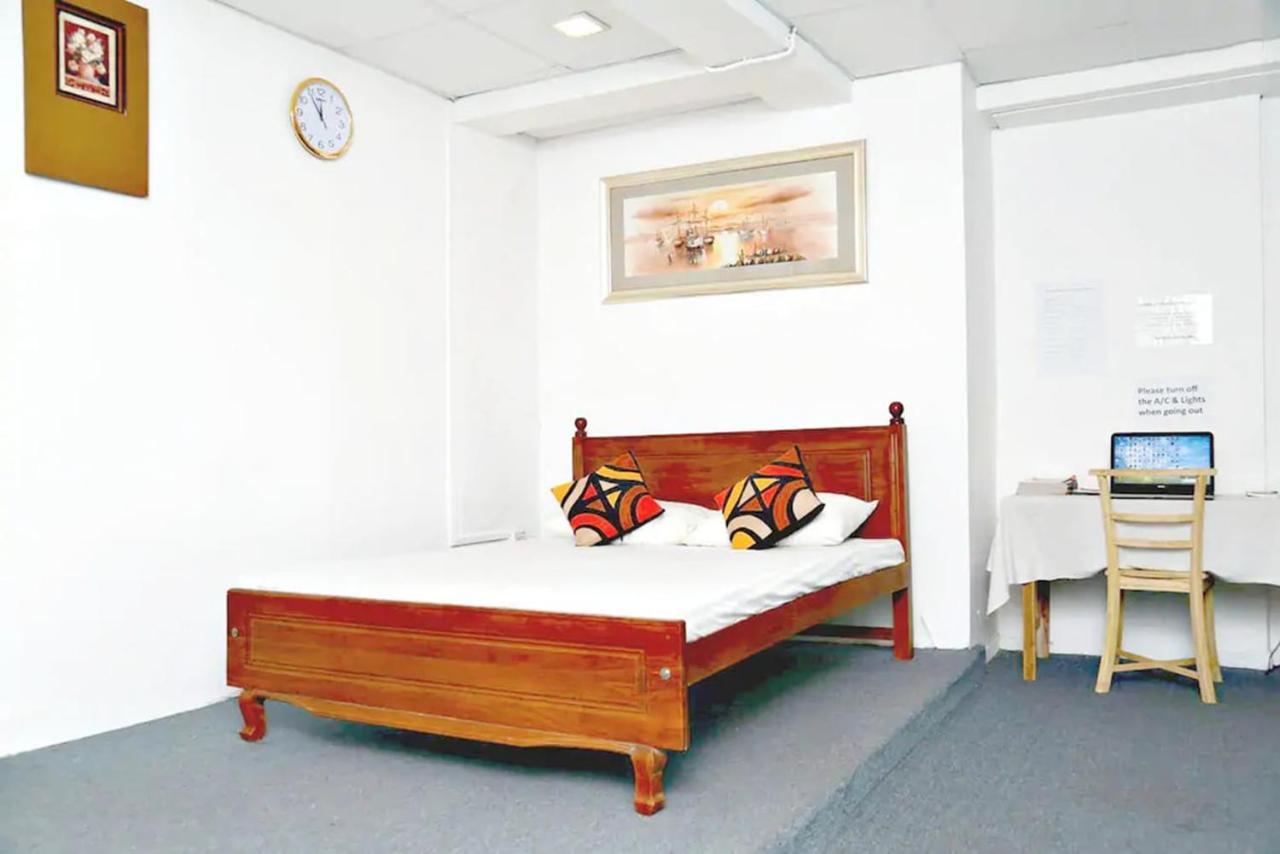 Hôtel The Beehive Colombo Extérieur photo