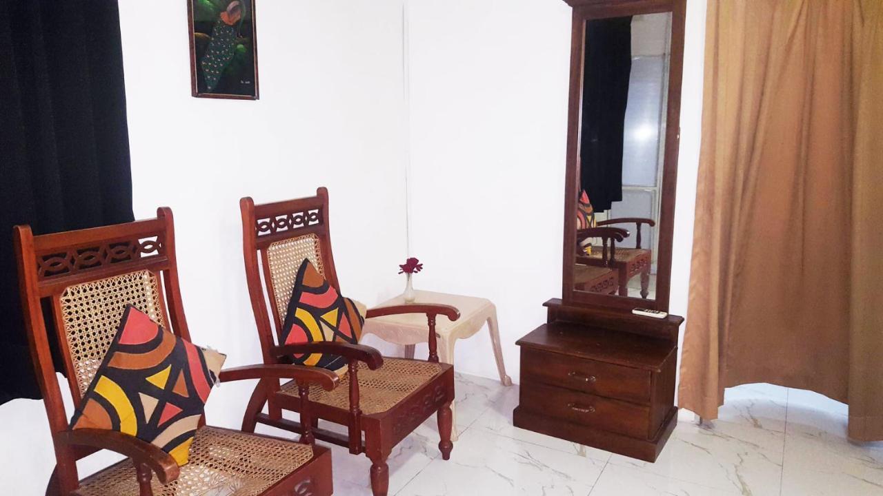 Hôtel The Beehive Colombo Extérieur photo