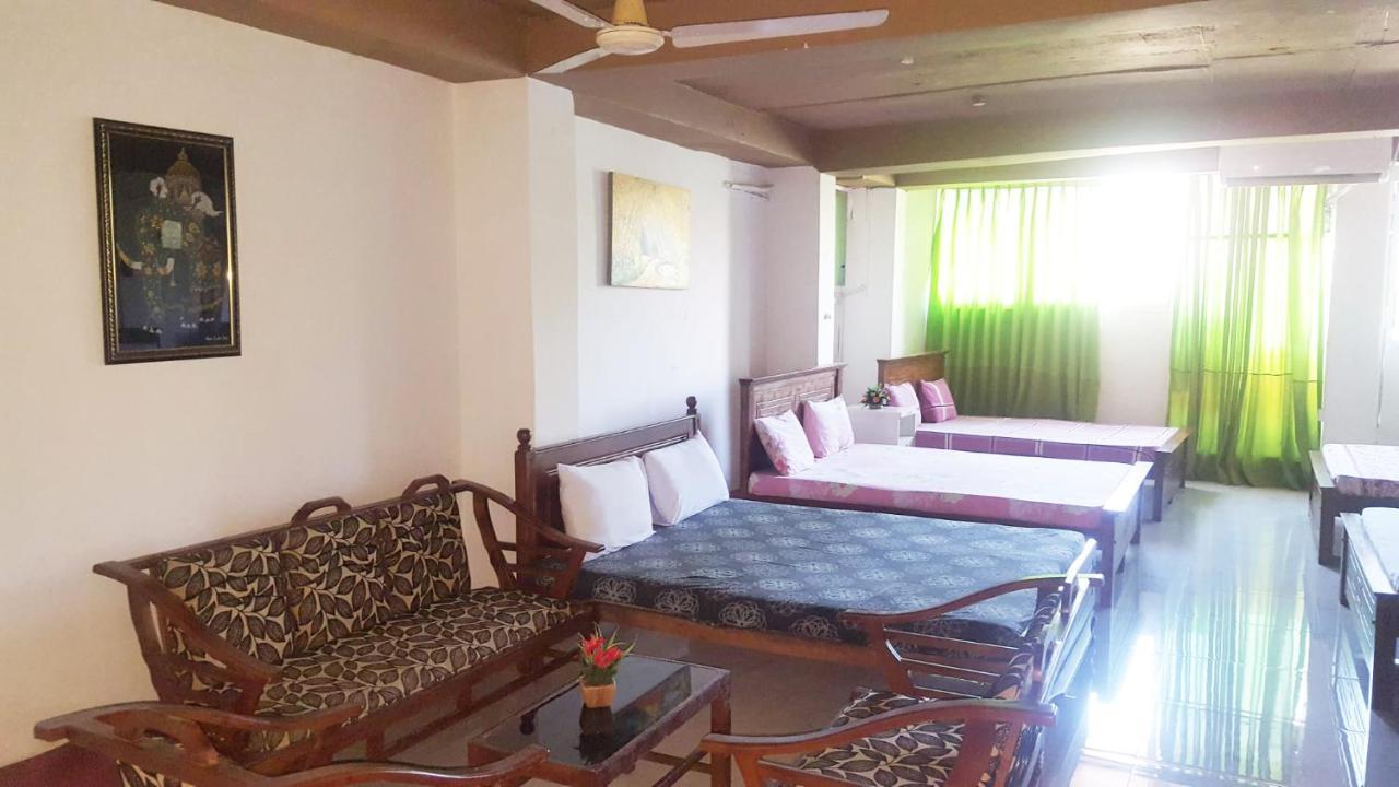 Hôtel The Beehive Colombo Extérieur photo