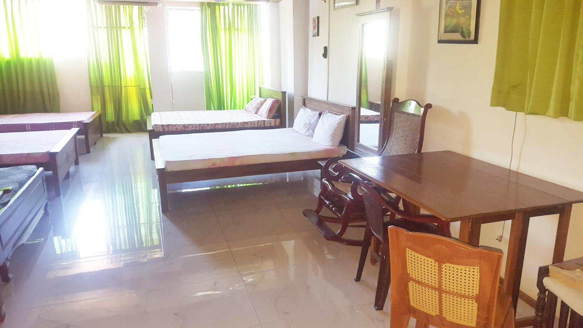 Hôtel The Beehive Colombo Extérieur photo
