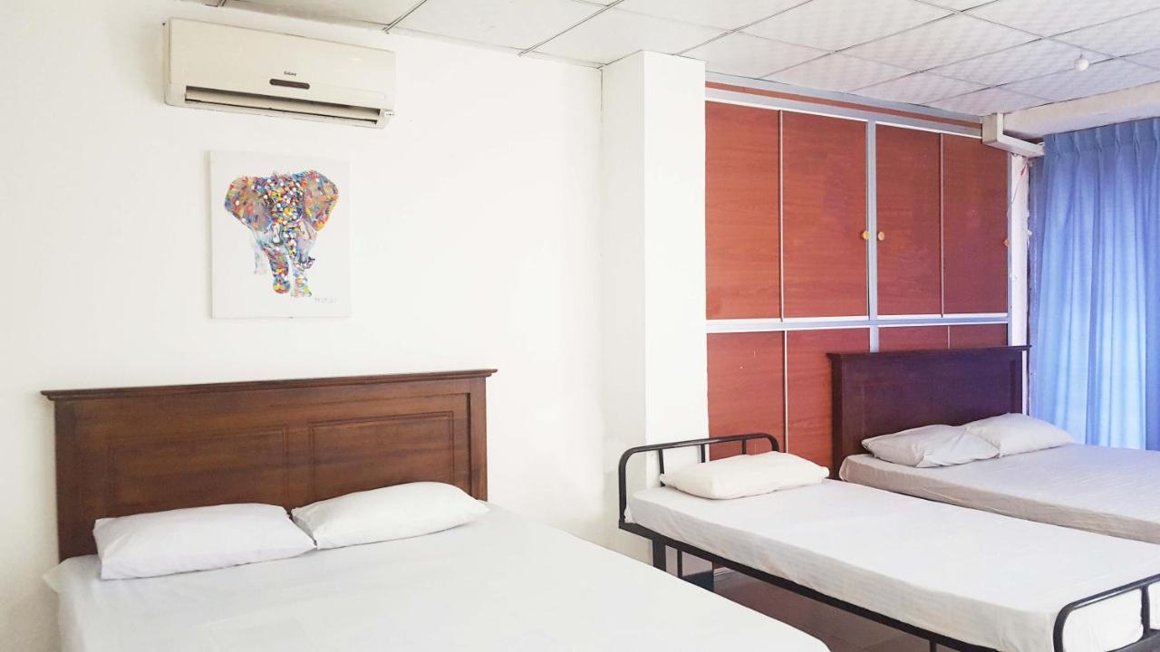 Hôtel The Beehive Colombo Extérieur photo