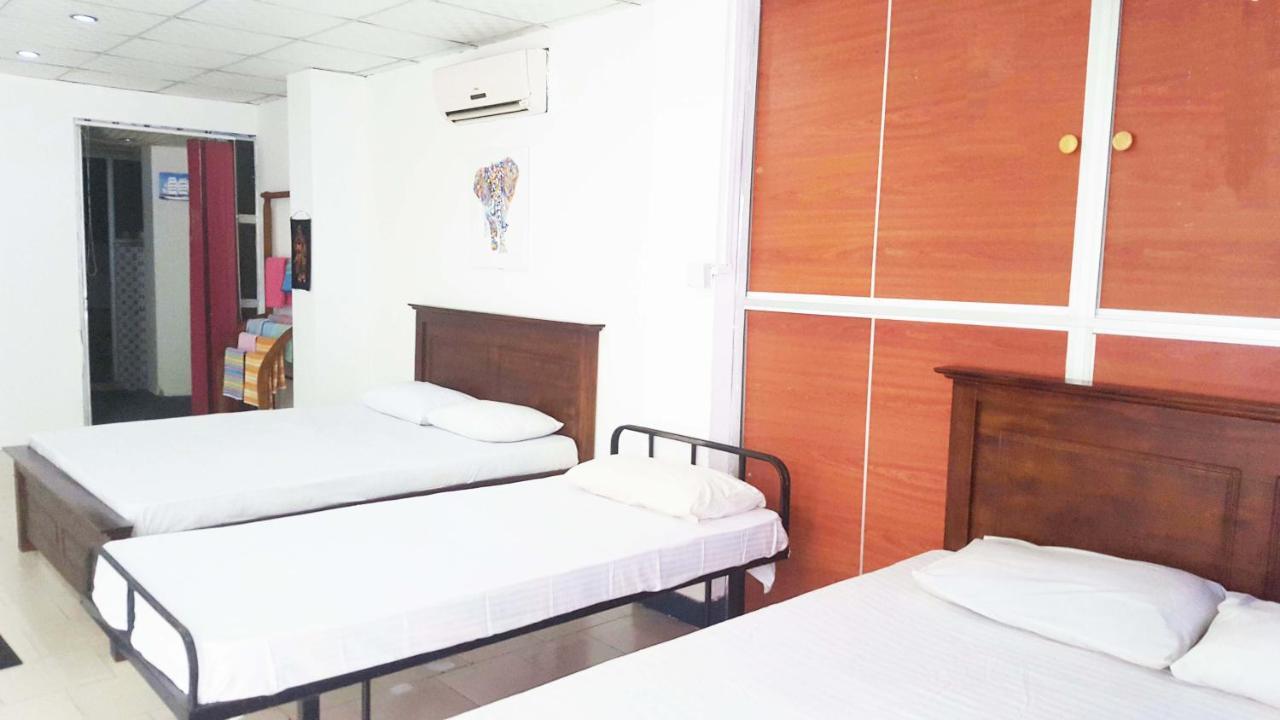 Hôtel The Beehive Colombo Extérieur photo